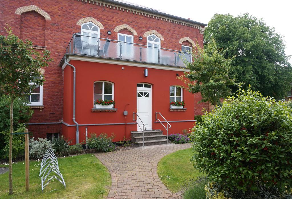 Deluxe Apartments Der "Alten Apotheke" Prerow Exteriér fotografie